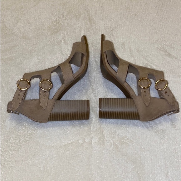 Apt. 9 Defined Comfort Peep Toe Heel Booties - Picture 4 of 11